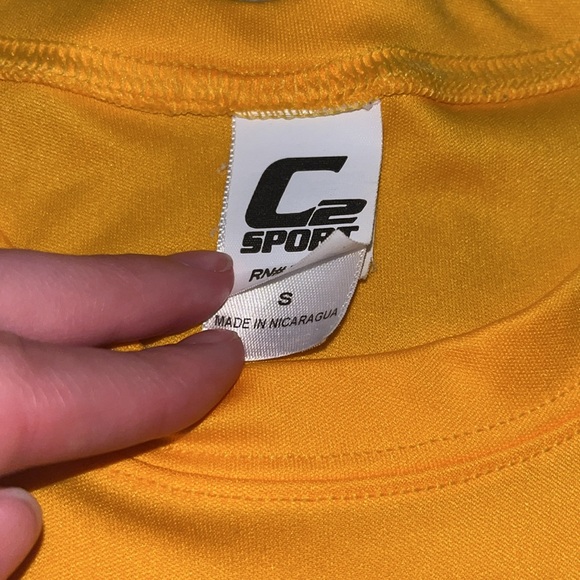 IOWA HAWKEYES GOLD YELLOW BLACK LOGO TEE SHIRT C2 SPORT SIZE SMALL - Picture 4 of 5